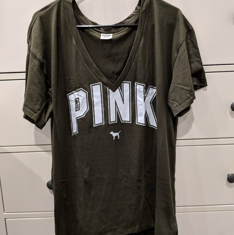 2 PIECE VS PINK TEE BUNDLE